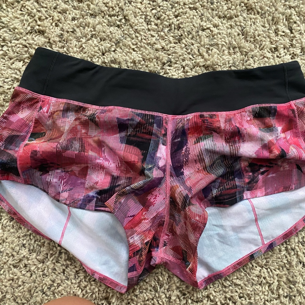Lululemon speed up short